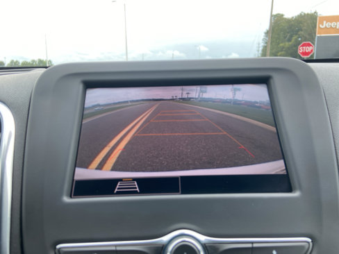 Used 2022 Chevrolet Equinox LT image 25