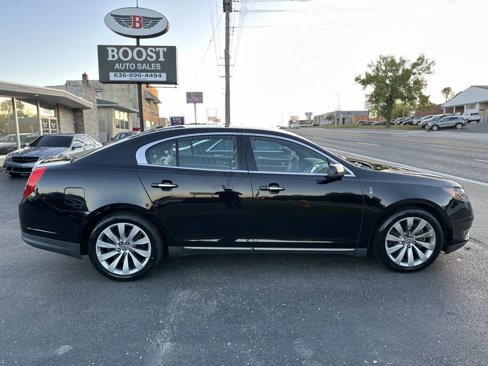 Used 2016 Lincoln MKS image 8