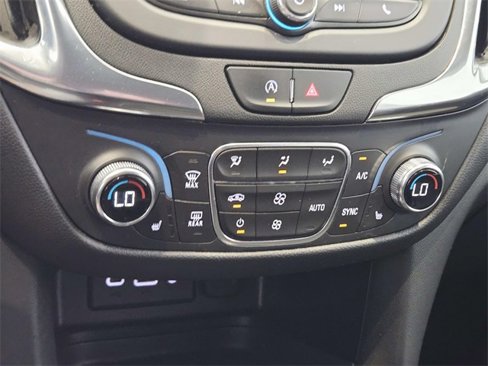 Used 2022 Chevrolet Equinox LT image 23