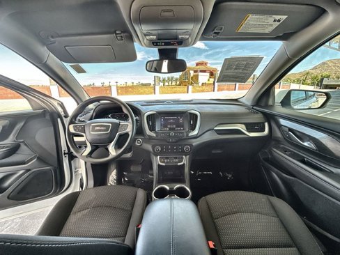 Used 2024 GMC Terrain SLE image 19