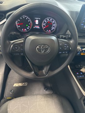 Used 2021 Toyota RAV4 XLE image 37