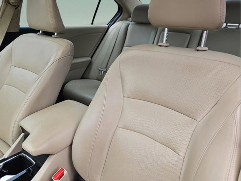 Used 2017 Honda Accord EX-L image 19