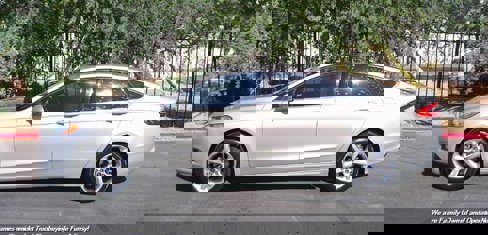 Used 2015 Ford Fusion SE image 7