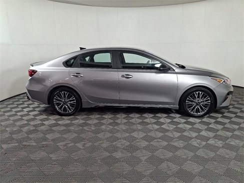 Used 2023 Kia Forte GT-Line image 11