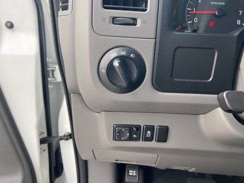Used 2016 Nissan NV 2500 SL w/ Technology Package image 13