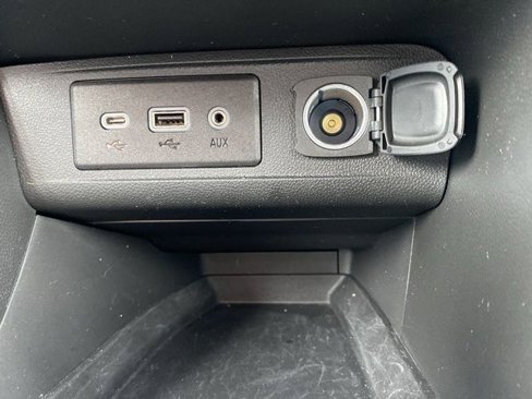 Certified 2023 Buick Encore GX Essence w/ Experience Buick Package image 40