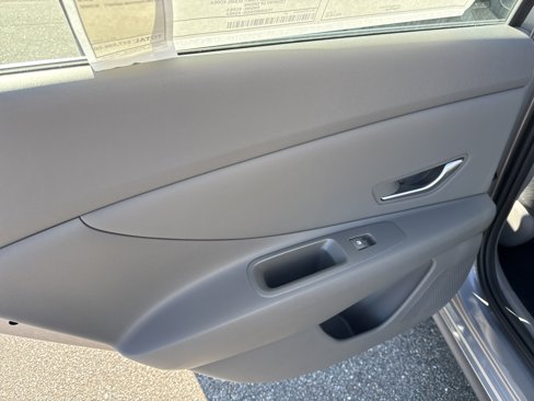 New 2025 Hyundai Elantra Sport image 12