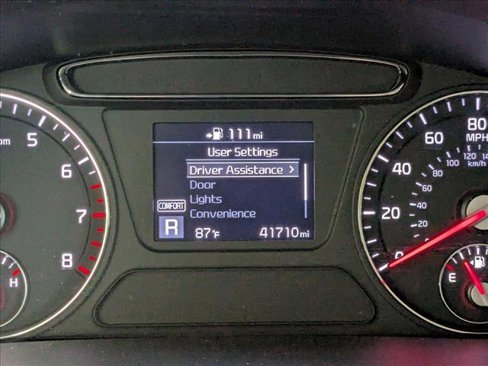 Used 2019 Kia Sorento LX image 10