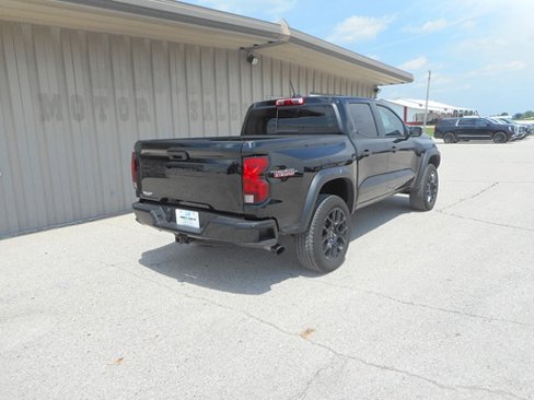 Used 2024 Chevrolet Colorado Trail Boss w/ LPO, Dark Essentials Package image 6