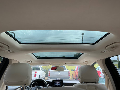 Used 2018 Mercedes-Benz GLC 300 image 25