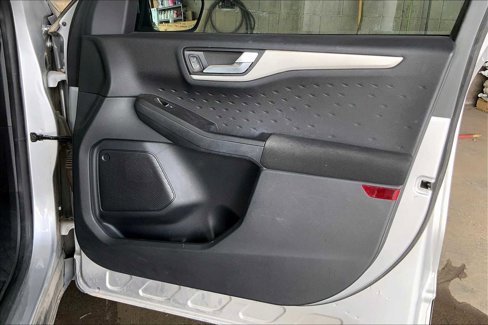 Certified 2020 Ford Escape SE image 21