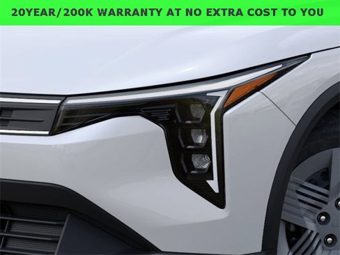 New 2025 Kia K4 LX image 10