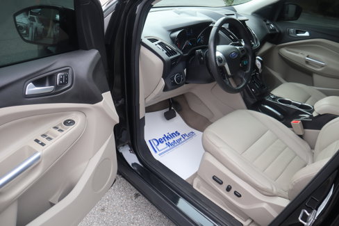 Used 2015 Ford Escape Titanium w/ Equipment Group 301A image 3
