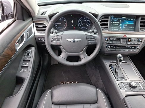 Used 2017 Genesis G80 3.8 w/ Option Group 03 image 10