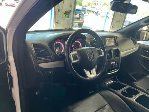 Used 2019 Dodge Grand Caravan GT image 8