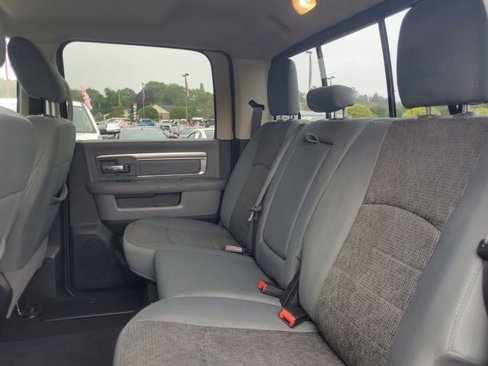 Used 2018 RAM 1500 Big Horn image 32