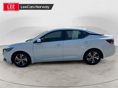 Used 2022 Nissan Sentra SV w/ All-Weather Package image 2