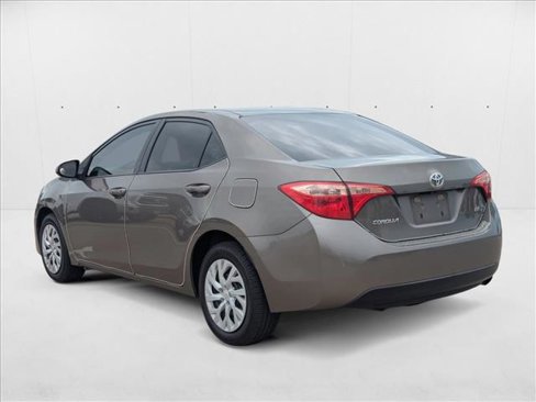 Used 2019 Toyota Corolla LE w/ Carpet Mat Package (TMS) image 7