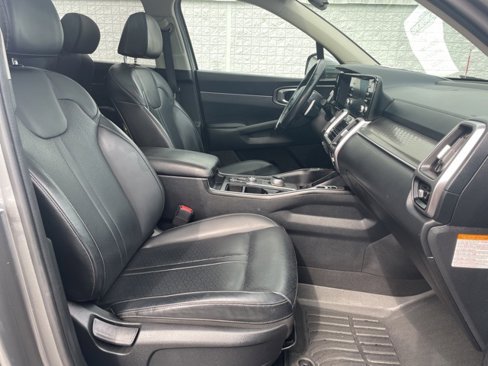 Used 2021 Kia Sorento EX image 17