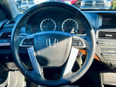 Used 2011 Honda Accord EX-L image 18