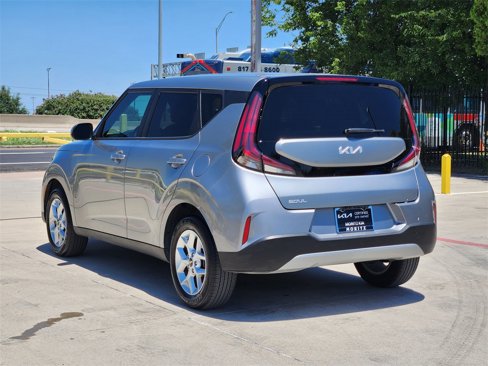 Certified 2025 Kia Soul LX w/ LX Technology Package image 6