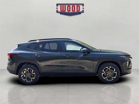 New 2025 Chevrolet Trax LT w/ Driver Confidence Package image 2