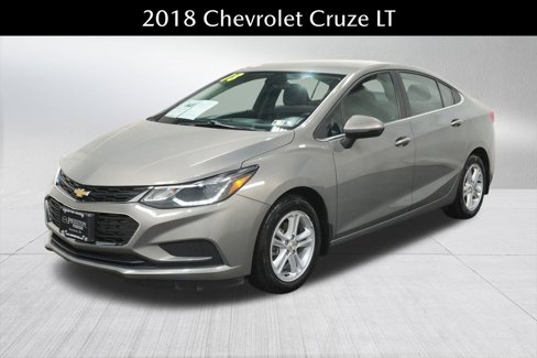 Used 2018 Chevrolet Cruze LT w/ Convenience Package image 2