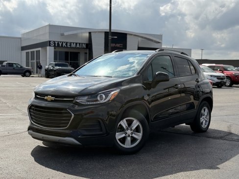Used 2021 Chevrolet Trax LT w/ Driver Confidence Package image 4