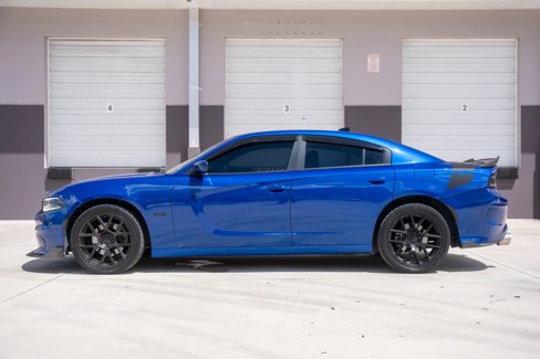 Used 2018 Dodge Charger R/T w/ Plus Group image 3