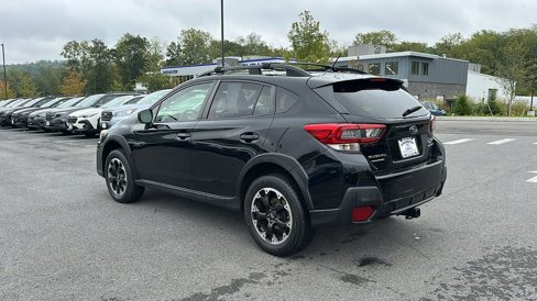 Certified 2023 Subaru Crosstrek 2.0i image 5