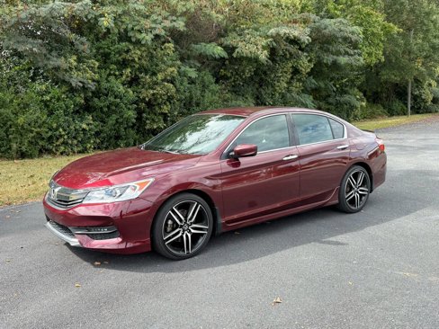 Used 2017 Honda Accord Sport image 7