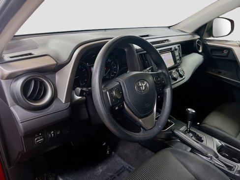 Used 2017 Toyota RAV4 LE image 9