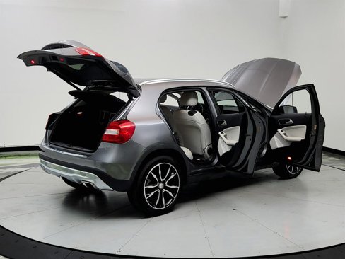 Used 2016 Mercedes-Benz GLA 250 image 11