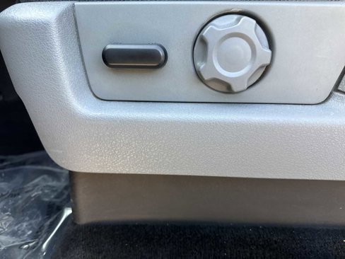 Used 2012 Ford F150 XLT w/ XLT Chrome Pkg image 20