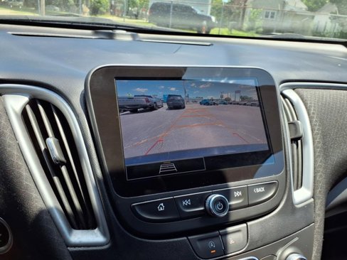 Used 2023 Chevrolet Malibu LT image 9