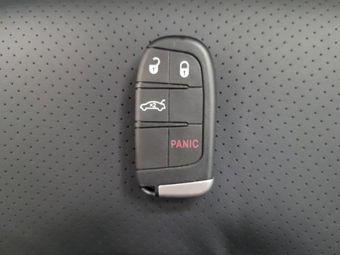 Used 2015 Chrysler 200 S w/ Navigation & Sound Group I image 32