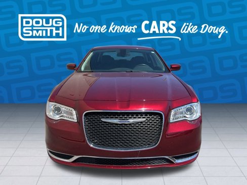 Certified 2019 Chrysler 300 Touring image 8