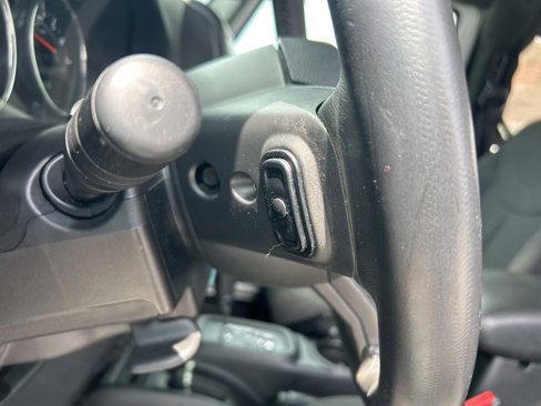 Used 2018 Jeep Wrangler Sport image 29
