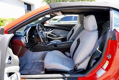 Used 2018 Chevrolet Camaro LT w/ RS Package image 13