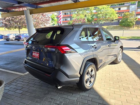 Used 2023 Toyota RAV4 XLE w/ Convenience Package image 5
