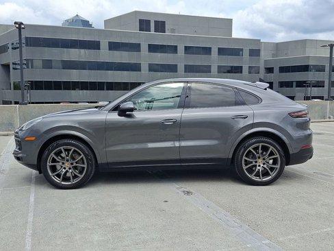 Used 2021 Porsche Cayenne S image 2
