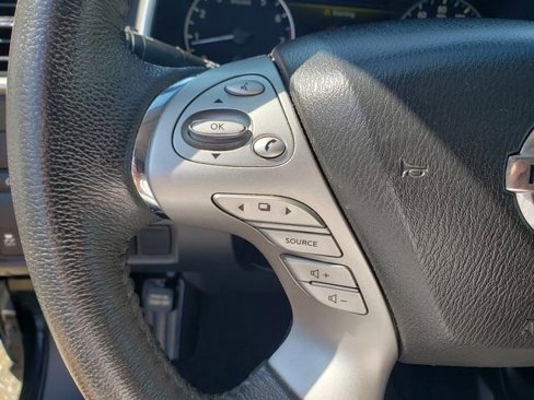 Used 2015 Nissan Murano SV image 24