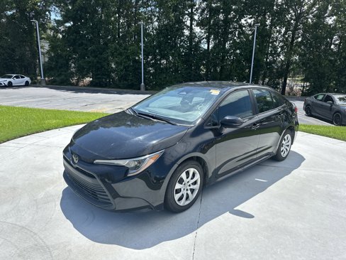 Used 2023 Toyota Corolla LE image 5
