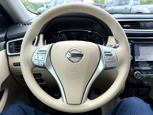 Used 2015 Nissan Rogue SV w/ SV Premium Package image 20