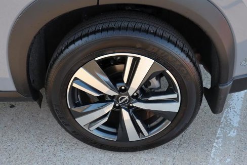 Certified 2024 Nissan Rogue SL image 10