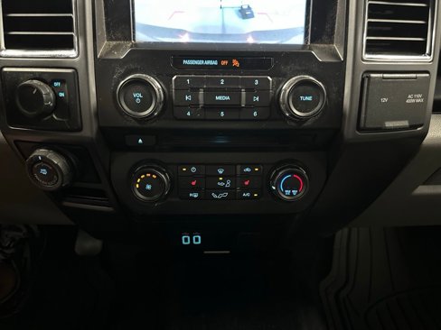 Used 2016 Ford F150 XLT w/ Equipment Group 302A Luxury image 18