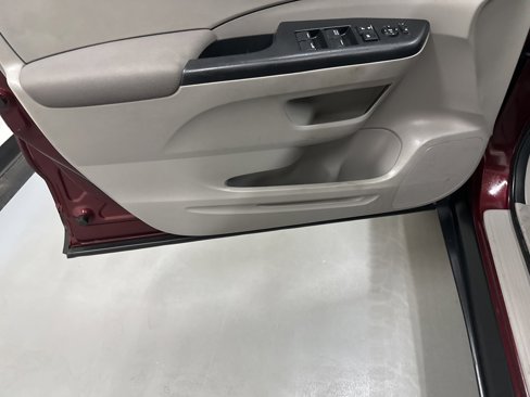 Used 2014 Honda CR-V LX image 34