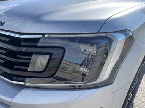 Used 2019 Ford Expedition Limited w/ Equipment Group 303A image 8