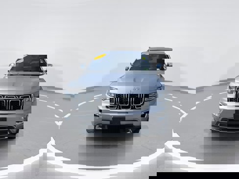 Used 2019 Jeep Grand Cherokee Limited image 4