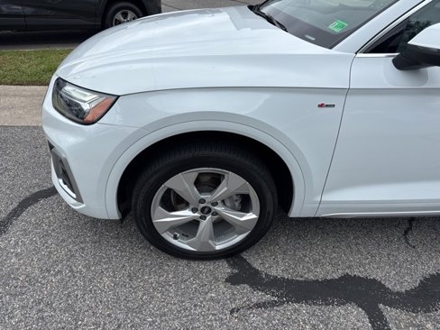 Used 2022 Audi Q5 2.0T Premium Plus image 3